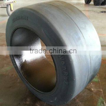 China Factory Supply Hot Sales Top Quality Press on Tires Smooth Pattern Tire 18x8x12 1/8 for Port Container Trailers photo-5