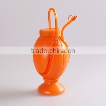 new innovative plastic round drinking bottle kettle with cap and straw