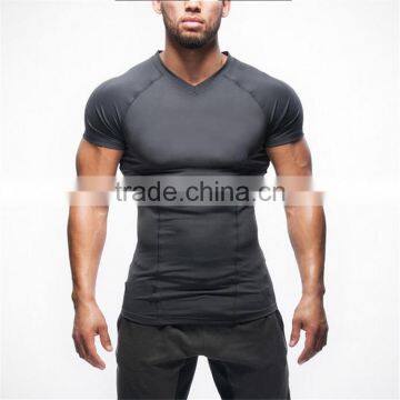 Shandao OEM New Arrival O-neck Short Sleeve Plain Design Mens Gym Clothing photo-2