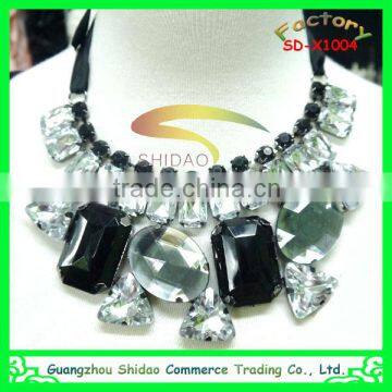 Wholesale Bib Necklace Classic Vintage Crystal Chain Necklace