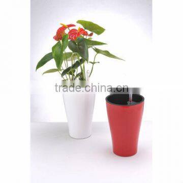 Beautiful flowerpot for home decoration, Self-water plant pot