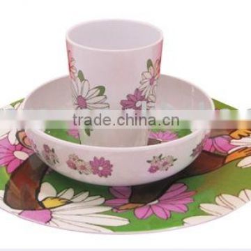 Uniquely shaped flower shaped plastic melamine dinner bowl set