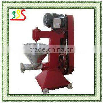 Painted Small and Medium-sized Meat Mincer/grinder photo-2