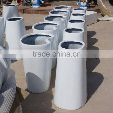 White Modern Fiberglass Flowerpot Planter photo-4