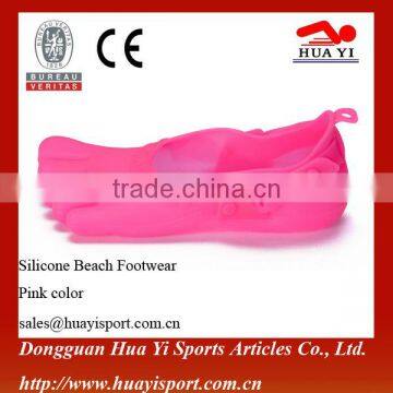 2015 Best new type custom-made silicone beach shoes for women