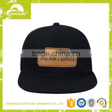 Plastic strapback wholesale custom 6 panel snapback hats made in China