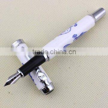 Fountain Pen Blue and White Porcelain Dragon Medium Nib 18kgp photo-5