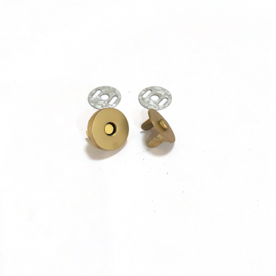 18MM hanging pearl gold ordinary magnetic button