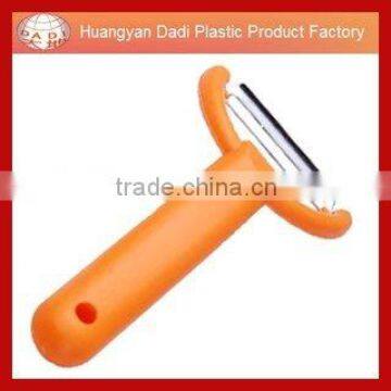 Specializing in the production of plastic apple peeler for sale