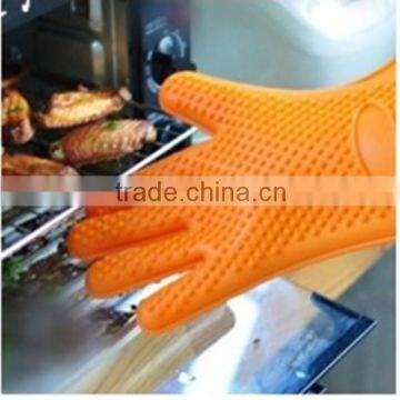 Heat resistant silicone bbq gloves with five fingers