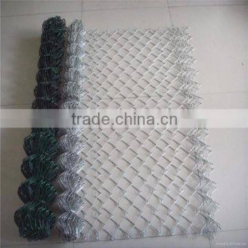 PVC Coated Chain Link Iron Wire Mesh Fence Post / 6ft 7ft 8ft Galvanized Diamond Mesh Wire Fencing Property Fence Low Price