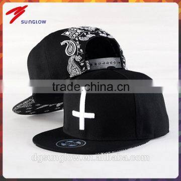 Custom Design 5 Panel Embroidered Snapback Hat photo-3