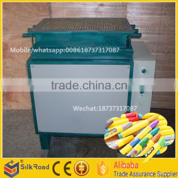 Hydraulic wax Crayon making machine