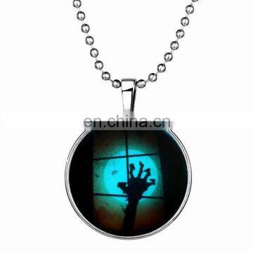 2017 DIY Hand And Moon Glow In The Dark Necklaces Glowing Luminous Night Necklaces Jewelry Wholesale