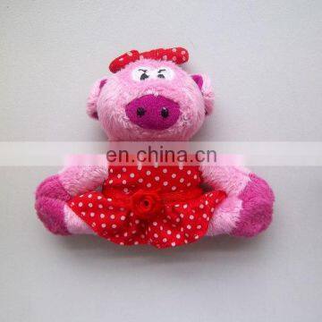 Factory custom soft plush pig magnet toy OEM