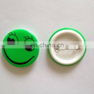 customized various logo various color cheap reflective pin badge