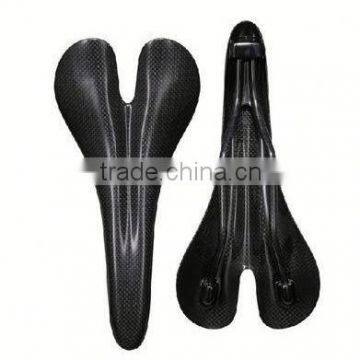 Weight light new product 2014 hot road bicycle or mountain bike carbon fiber saddle waterproof bike seat cover