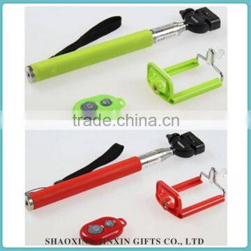 Latest Design 2016 Foldable Selfie Stick With Bluetooth Shutter Button