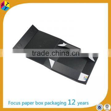 black magnetic closure gift packaging folderable boxes