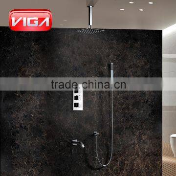 Thermostatic shower valve with rainfall shower head