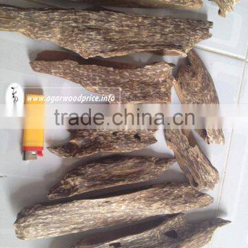 Providing HIgh Quality Agarwood Chunks - directly manufacture and supply Agarwood products - Long chunks - Sweet when burning