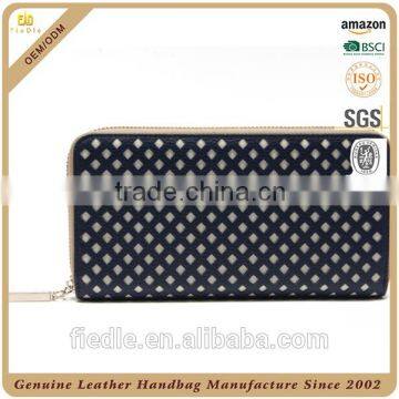 CW699D001 Genuine Leather Europe Casual Style Designer Laser Wallet photo-5