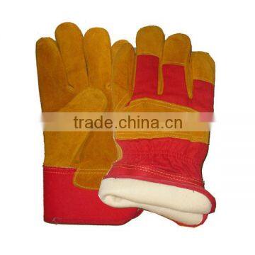 Gloves with c40 thinsulate lining