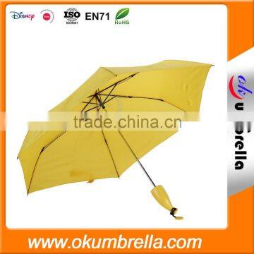 fashinoable design banana shape manual open bottle umbrella in china