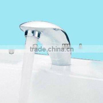 Bathtub stainless steel snake head spout