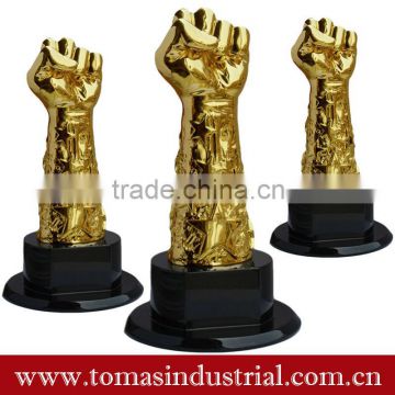 2016Guangzhou wholesale custom metal souvenir figurines