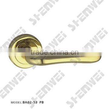 BA02-53 Classical brass door handle on rose