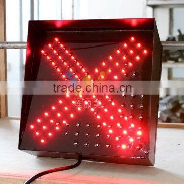 Cheap Factory Price Super Bright Traffic Red Cross Green Arrow Light on Sale