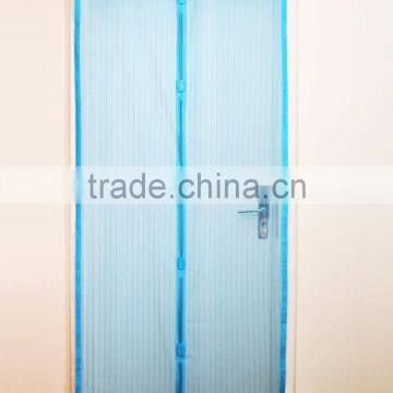 2016 Dustproof Anti-mosquito Soft Magnetic Rolling Screen Door With Good Light and Closed photo-2