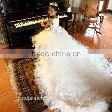 High Quality Lovely Lace Flower Girl Dress for Wedding Trailing White Wedding Gown photo-3