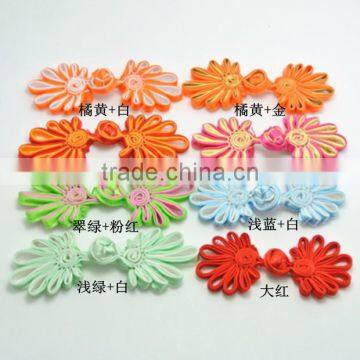 Daisy disk buttoned buttoned Pankou Chinese cheongsam handmade wedding invitations frog costume accessories knot