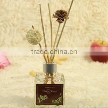 70ml Aluminum metal cap glass bottle aroma reed diffuser with rattan sticks and wooden balls flower