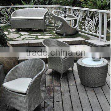 Patio Furniture Rattan Chair with end table