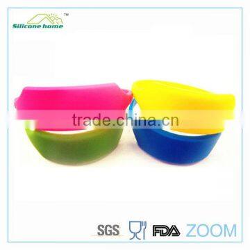 Wholesale new design silicone bracelet with logo printed