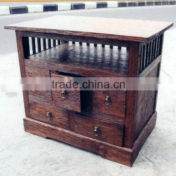 5 CUPBOARD SIDEBOARD