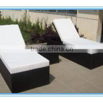 2016 New type outdoor PE rattan chaise lounge LK7036