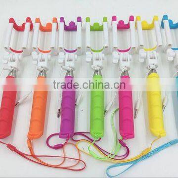 Factory wholesale Mini selfie stick with cable For iOS and Most Adroid Phones Without Bluetooth