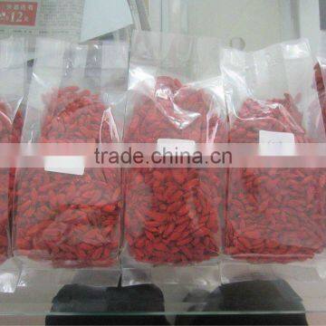 dried goji berries