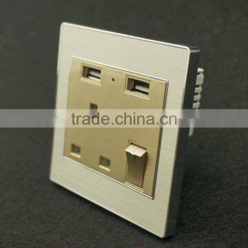 Top Quality ce Certified Powerpoint Wall Switch Socket With Usb Port photo-4
