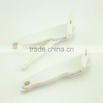 Mini Special Convenient Light Plastic Body Can Opener