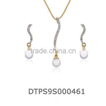 14KT Yellow Gold Plated Pearl Pendant Set