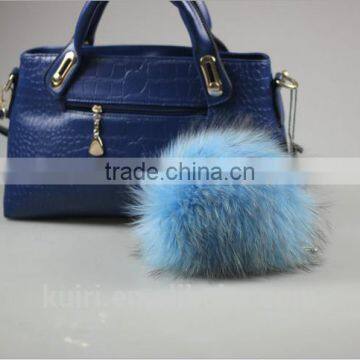 Factory Supply 100% Real Raccoon Fur Pompoms Luxurious Fur Balls Genuine Fur Pom Pom for Bag Hats Cap Scarf Gloves Attached the photo-5