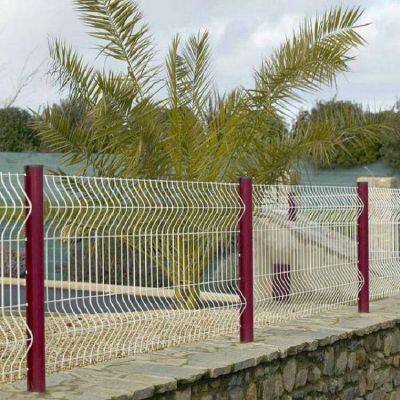 Customizable 3D Curved Fence Panels With On-Site Installation Support