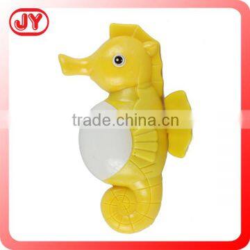 Wind up swimming sea horse plastic toys for kids playing underwater toys