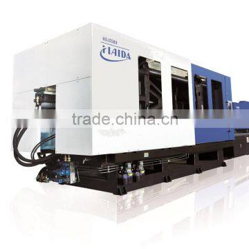 Plastic injection molding machine 588TONS for 20L BARREL