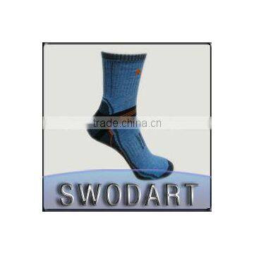 2013 hot sale new design blue custom cycling socks,man mid-calf coolmax sport socks